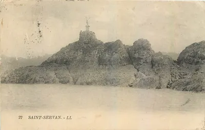 Saint-Servan — Rocha com estátua — LL