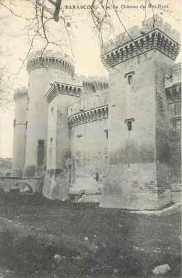 Tarascon — Vista do Castelo do Rei René — Editor não identificado, n° de série 4