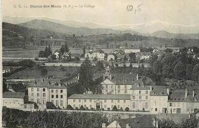 Oloron-St-Marie (B.P.) — O Colégio — C.C. 11