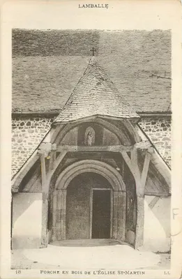 Lamballe — Portal de madeira da igreja de Saint-Martin — LL