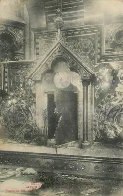A porta da igreja de Gerbey na Lorena — destruída pelos alemães em 1914 — Bastien, lib.-edit., Lunéville