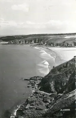 Palus Plouha — Vista tirada das falésias de Aval — Éditions La Cigogne, S. r. du B. Botté