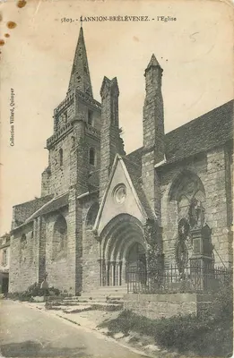 Bilhete postal antigo Lannion Brelevenez A Igreja