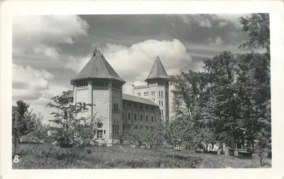 Mosteiro de Saint-Benoît-du-Lac — vista do sul — editor VéloX, série 8