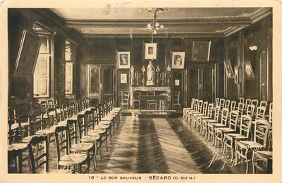 Sala de comunidade — Bécard (G.-Du-N.) — Estúdio J. Friecourt