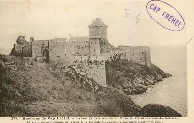 Vista do Cap Fréhel — A Forte La Latte — editor Côte d'Emeraude, n° 279