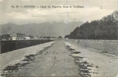 Santiago — Canal do Mapocho em direção à Cordilheira — Foto Leon, n° 93