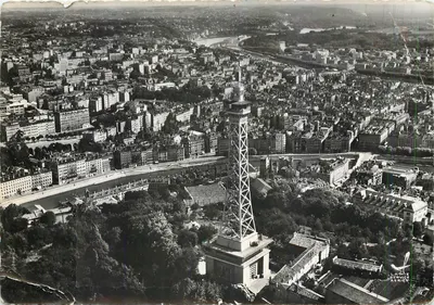 CPM Lyon Rhone Fourviere et la Tour Metallique