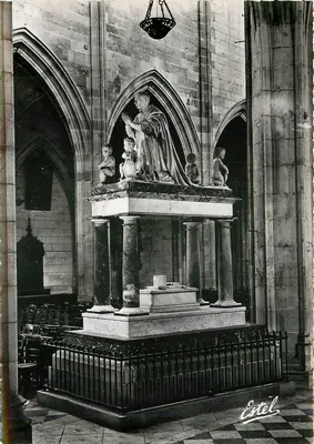Túmulo de Luís XI — Basílica Nossa Senhora de Cléry — Editor Estel, n° 6205