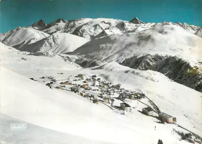 अल्प ड'हुएज़ - शीतकालीन पैनोरमिक दृश्य - फोटेडिट