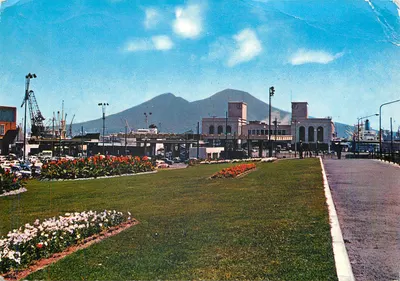 Porto de Nápoles — Estação Marítima — Ed. ris. GIO CART - SN 24