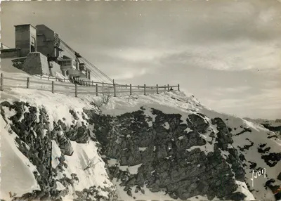 Mont-Revard (Savoie) — cume — estação do teleférico — Edições de Arte 'Yvon' Paris