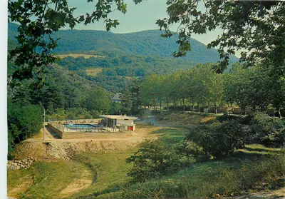 Saint-Pons (34) — A piscina — Foto FARENQ