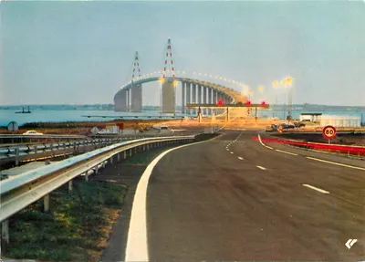 Ponte Saint-Nazaire - Mindin — Ponte suspensa — Edições CAP - TECIAC