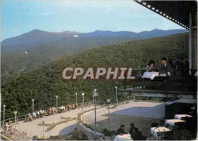 Vista do parque nacional de Vitosha — restaurante Kopitoto — editor ФОТОНЗДАТ