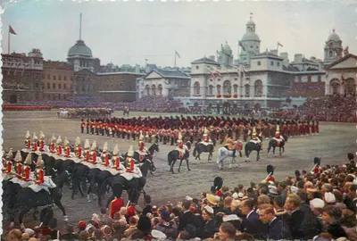 Cerimônia do Trooping do Colar, Horse Guards Parade — Londres — English Pictorial Series, n° C.87
