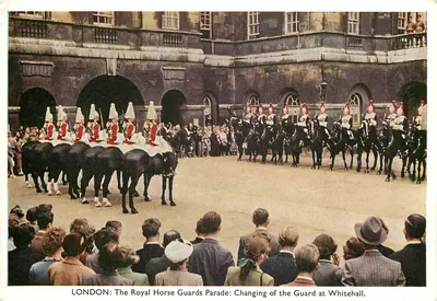 LONDRES : Parada dos Guardas a Cavalo da Royal Horse Guards — Muda de Guarda em Whitehall