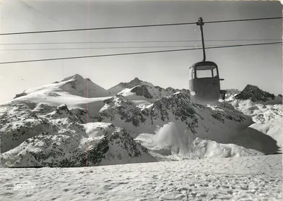 A mais alta Estação da Europa — Lac de Tignes - 2100 m. (Savoie) — Télécabine de la Tovière e panorama sobre os Massifs da Grande Motte — Photodit, 1004