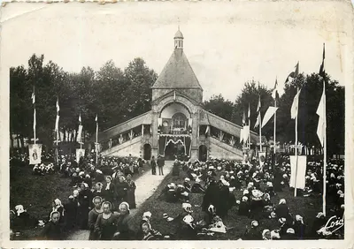 Sainte-Anne d'Auray — Pelerinagem no Campo da Espinha — editor Louis