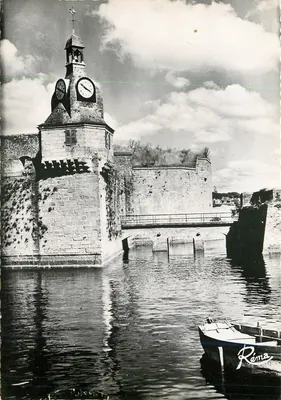 Concarneau (Finistère) — A Cidade Fechada vista dos Cais — Edições Quimper