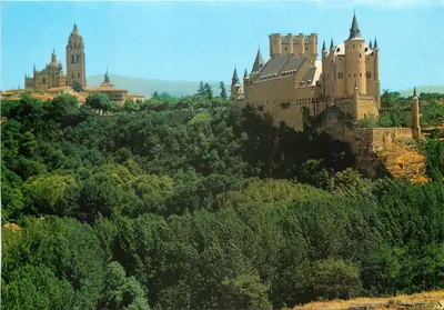 Segóvia — Alcázar e Catedral — Edições J.M. Zaragoza