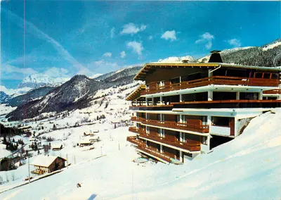 Châtel (Haute-Savoie) — Hotel Panoramic — studio fotograficzne Yvon Châtel