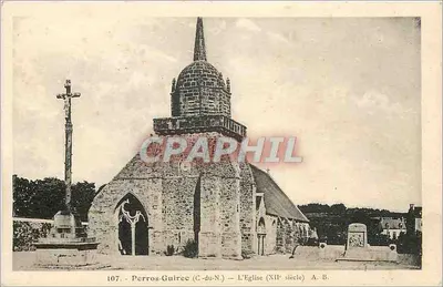 Perros-Guirec (C.-du-N.) — A Igreja (século XII) — A. B.