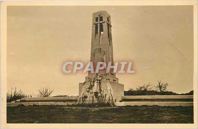 Monumento aos Poilus em Vauquois — Arquiteto Édouard Monestès, Escultor Marius Roussel