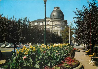 Périgueux (Dordogne) — O magnífico Jardim em frente à Postagem — Élécé — N° 3209