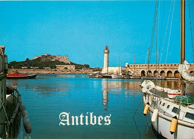Antibes — Porto com farol e castelo — Edição Y.P.A. n° 06.103.774