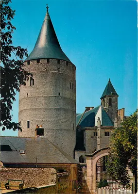Châteaudun — O antigo torreão do século XIX — Impressora Mâcon
