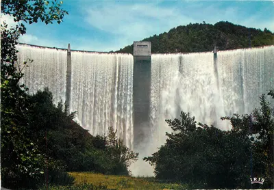 Represa de Hautefage La Broquerie — Corrèze — Editor IRIS