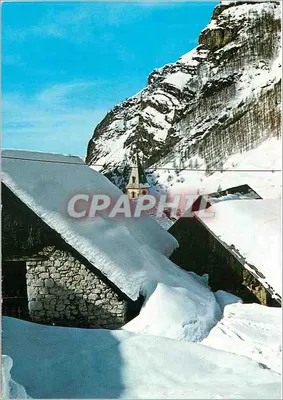 Orcières-Merlette — aldeia nevada com igreja — Impresso na Itália