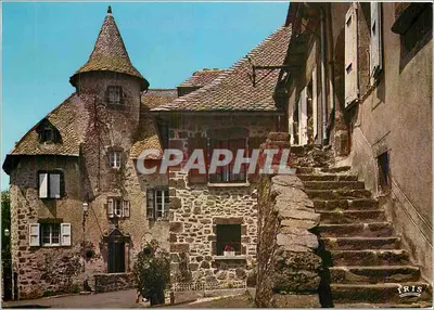 Salers - Cidade medieval — A Casa Bertrand Século XVII — editor IRIS