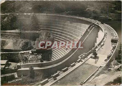 Barragem de Bort — Corrèze — Photo-Sully