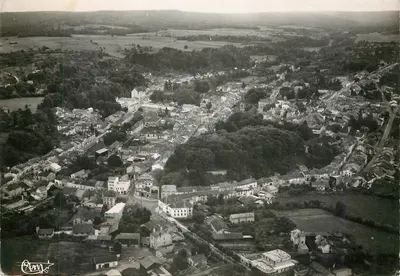 Bourbonne-les-Bains (Hte-Marne) — Vista geral aérea — Edições Aéreas Verdadeiras