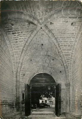 Portal gótico de Saint-Guilhem-le-Désert — editor E.T.A.P. - n° 972