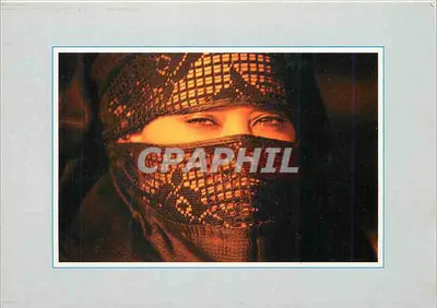 Zanzibar 2000 — Os belos olhos de Zizi — Fotografado por Giovanni Tombazzi