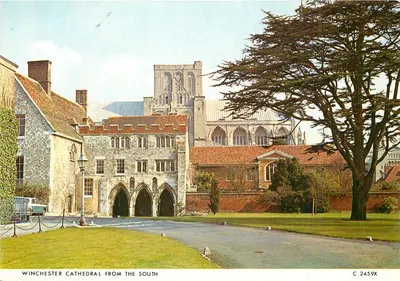 Catedral de Winchester vista do sul — C 2459X — Judges Limited, Inglaterra