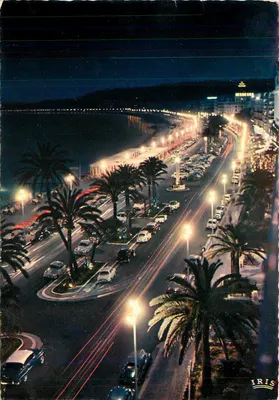 Vista noturna da Promenade des Anglais em Nice — editor IRIS, número de série não visível