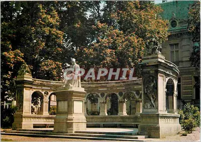 Valenciennes (Nord) — O Monumento Froissart — Edição da Europa