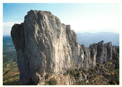 Kasteel van Peyrepertuse — Fort bij de oostpunt — Foto Claude Fournier