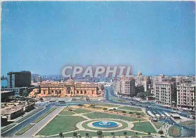Caire — Place de la Libération (Tahrir) — sans éditeur ni numéro visible