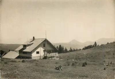 Auberge du Petit Mont-Rond — Mont d'Or — Foto Estación — n° (68)