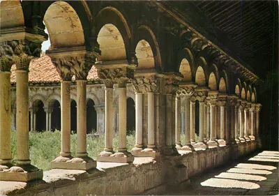 Soria - Colecgiata de San Pedro - Cloître romain — Edições VISTABELLA, Madrid