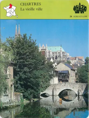 Chartres — A velha cidade — VPC Larousse Laffont n° R1-04-0103