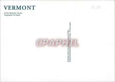 Manchester, Vermont — biała świątynia z wysokim dzwonnikiem — Gordon Herron Enterprises — Rewers