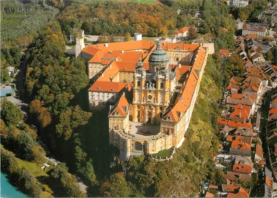 Melk an der Donau — Abadia beneditina em estilo barroco — Alpine Luftbild Innsbruck