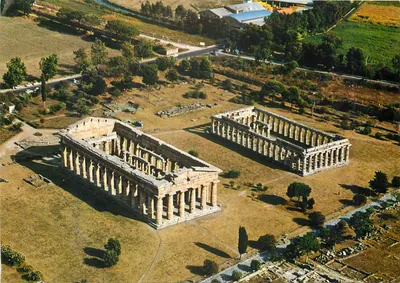 Paestum — Templos de Netuno e Basílica — Ed. Vincenzo Garcevalle, n° 13711-c