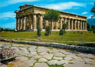 Paestum — Templo de Netuno e Estrada Sagrada — Ed. Vincenzo Carcavallo, n° 21191